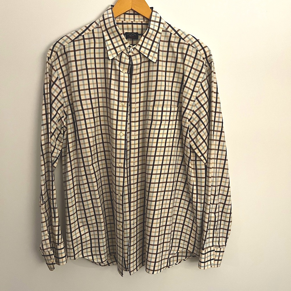 Paul and Shark Man’s long sleeve shirt